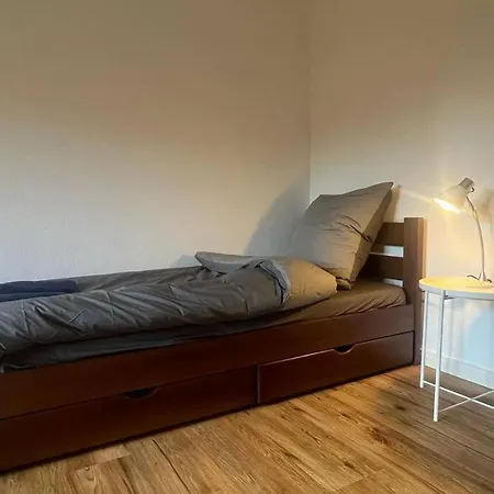 Unterkunft Fuer Familien Und Gruppen In Seenaehe Mit Garten Hannover Exterior foto