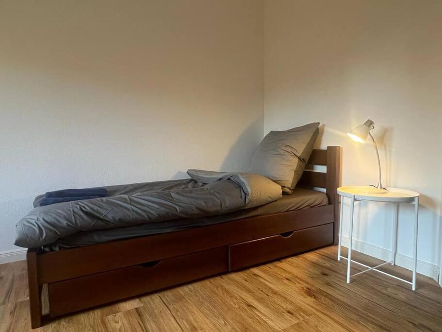 Apartamento Fuer Familien Und Gruppen In Seenaehe Mit Garten Hanóver