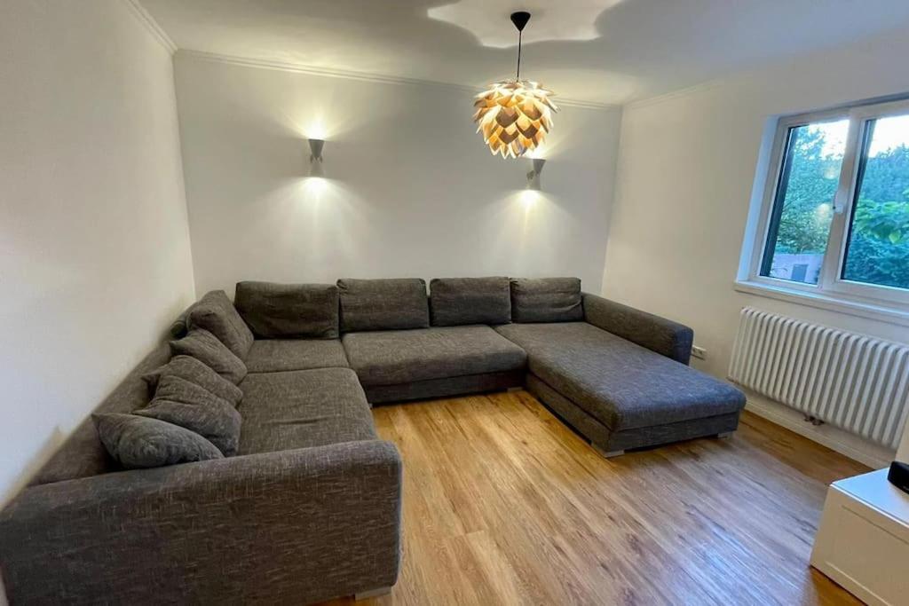 Appartement Fuer Familien Und Gruppen In Seenaehe Mit Garten